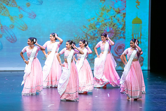 1131-Kruthi-Shagun-Show1__DSC6805