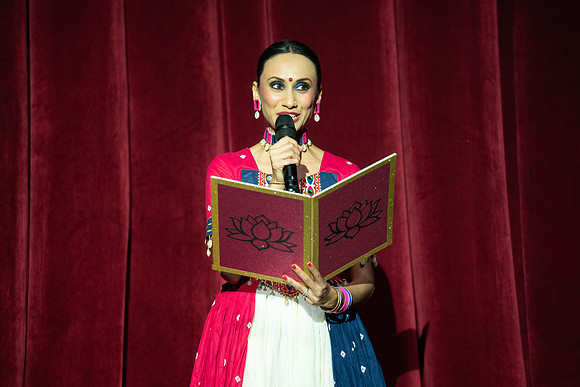1-Kruthi-Shagun-Show2_CA200045