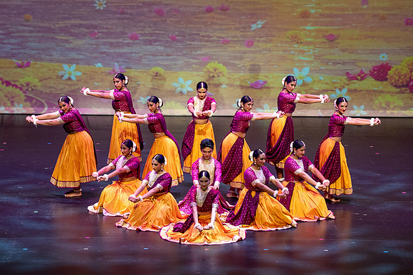 19-Kruthi-Shagun-Show2__DSC7981