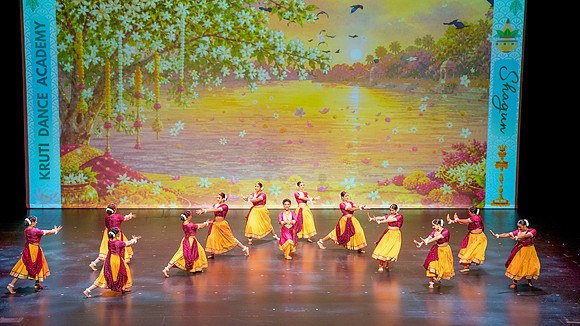 46-Kruthi-Shagun-Show2__DSC8024