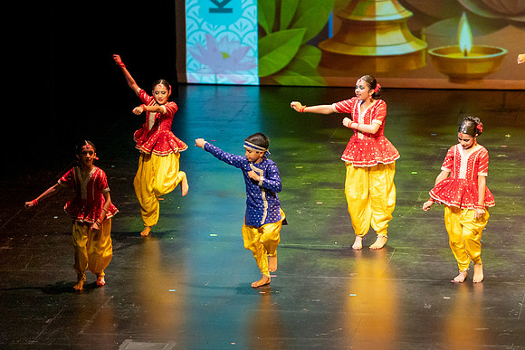 113-Kruthi-Shagun-Show2__DSC8186
