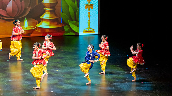 132-Kruthi-Shagun-Show2__DSC8200