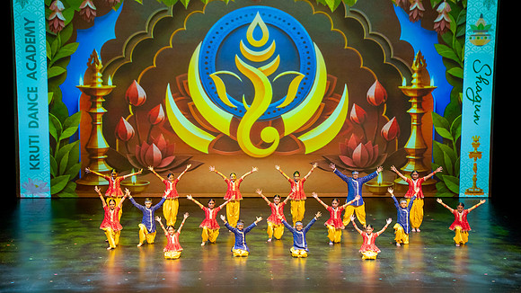 169-Kruthi-Shagun-Show2__DSC8246