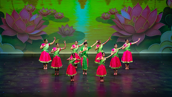 194-Kruthi-Shagun-Show2__DSC8267