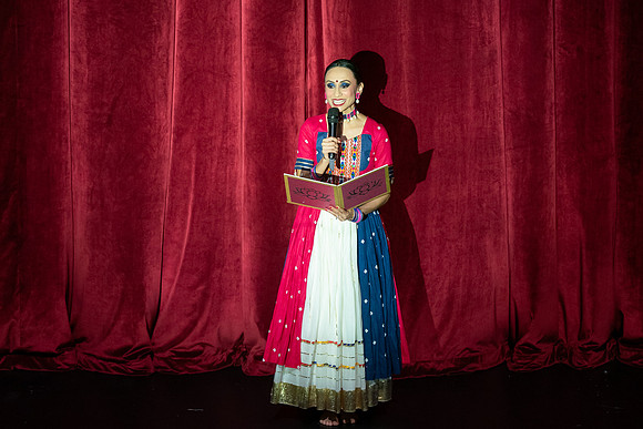 1-Kruthi-Shagun-Show3__DSC0693