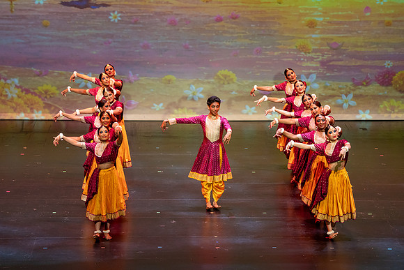 14-Kruthi-Shagun-Show4__DSC4287