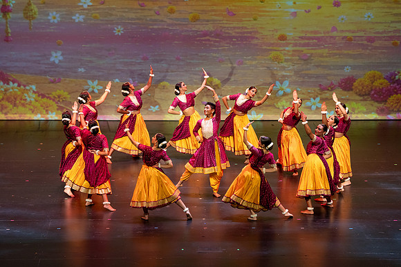 18-Kruthi-Shagun-Show4__DSC4290