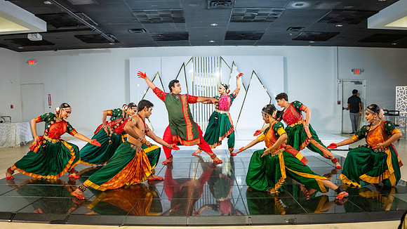 50-Pravaha_VR608041