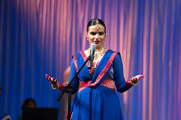 Pooja RMP_D3S8007