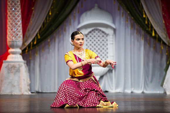 Pooja RMP_D3S8307