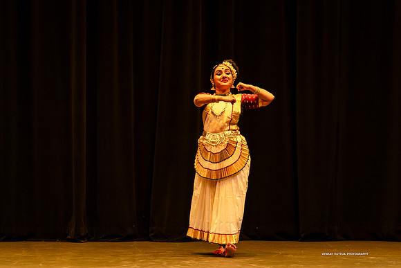 111-Lasya Lahari_VV209650