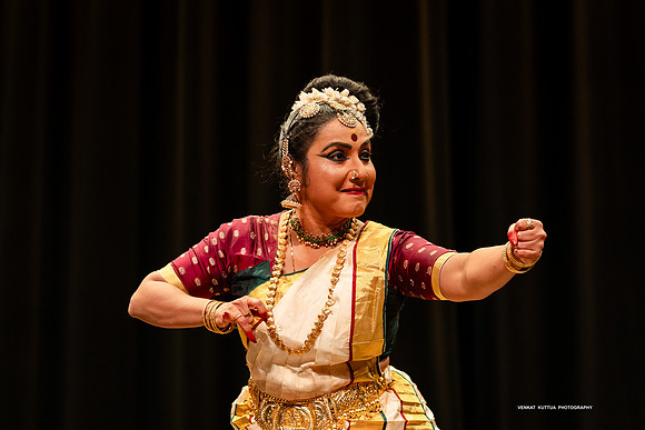 195-Lasya Lahari_VV200380