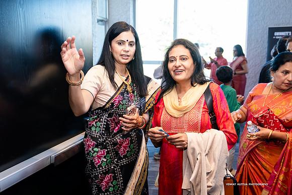 28-Radha__VV17732