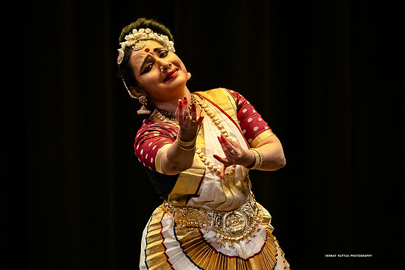 261-Lasya Lahari_VV201175