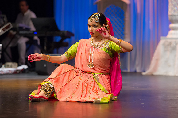 Pooja RMP_D3S8374
