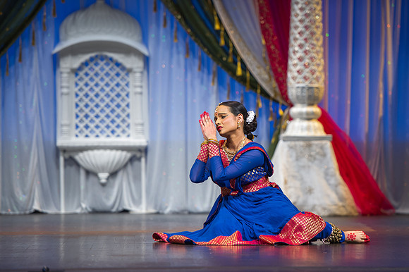 Pooja RMP_D3S8074