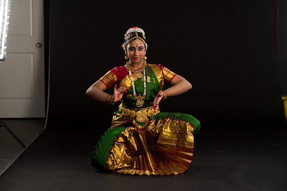 Navya-008