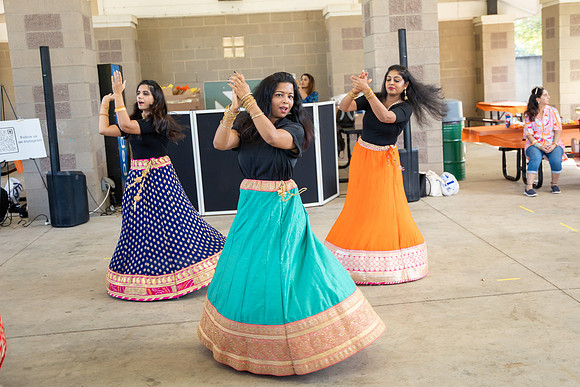 Surabhi-Nithin__2VK9013
