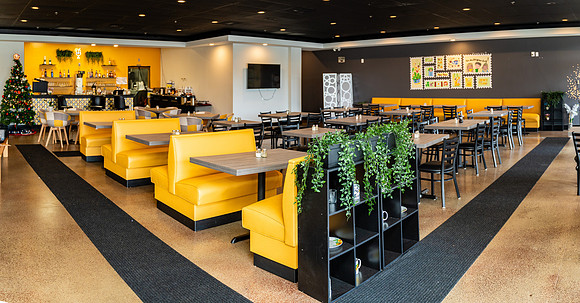 Brunch Spot__VA43579-Pano