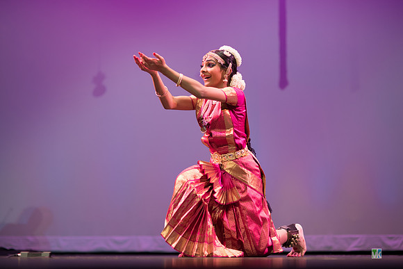 Dharshana_6004382