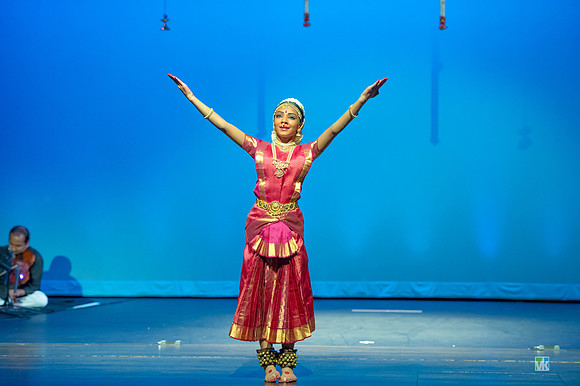Dharshana_D3S3657