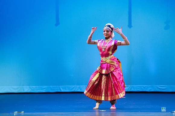 Dharshana_D3S3455