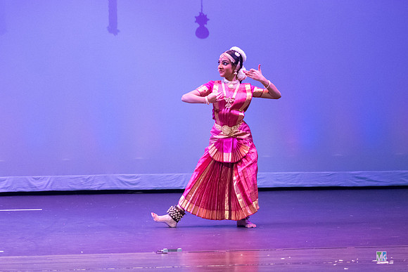 Dharshana_1116734
