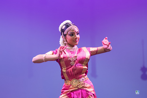 Dharshana_6004351