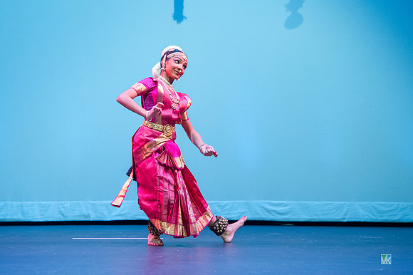 Dharshana_D3S3519