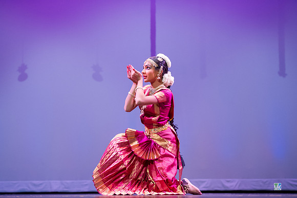 Dharshana_D3S3767
