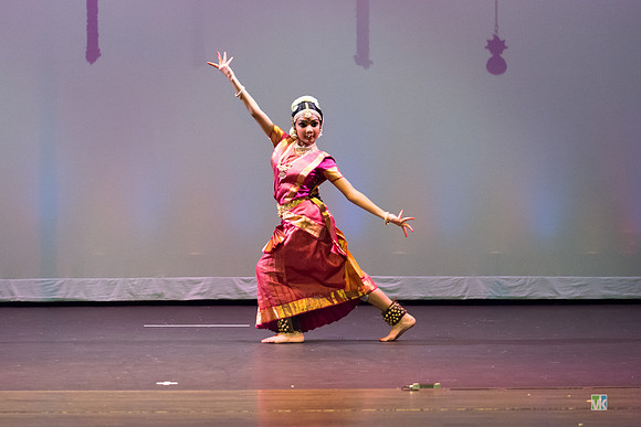 Dharshana_1116579