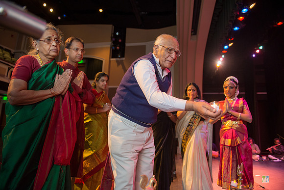 Dharshana_6004005