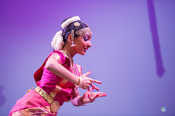 Dharshana_D3S3764