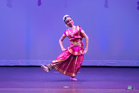 Dharshana_1116843