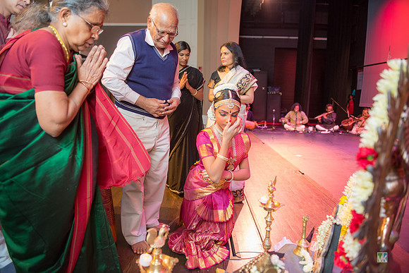 Dharshana_6003998