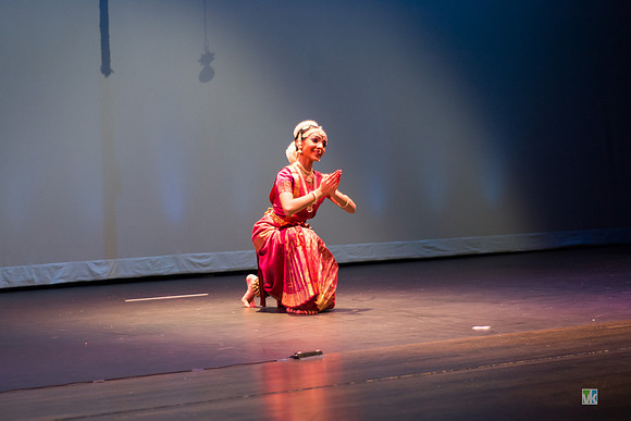 Dharshana_1116012