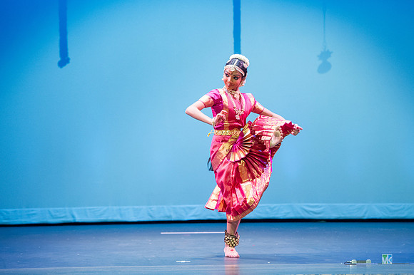 Dharshana_D3S3549