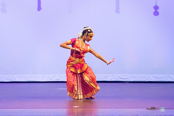 Dharshana_1116221