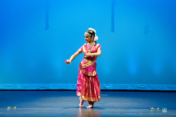 Dharshana_D3S3593