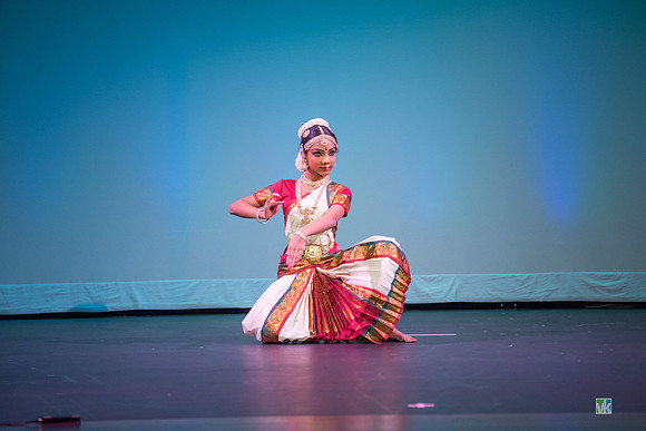 Dharshana_6004587