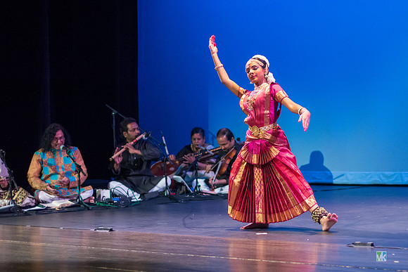 Dharshana_1116052
