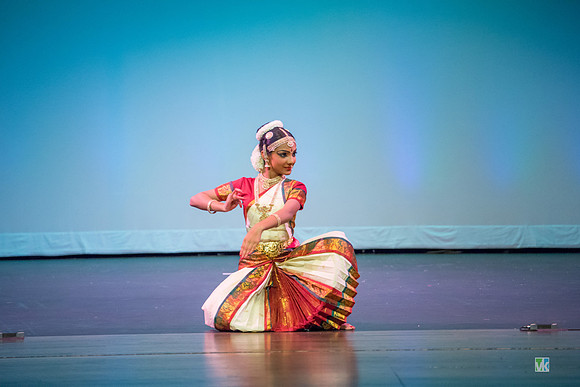 Dharshana_6004600