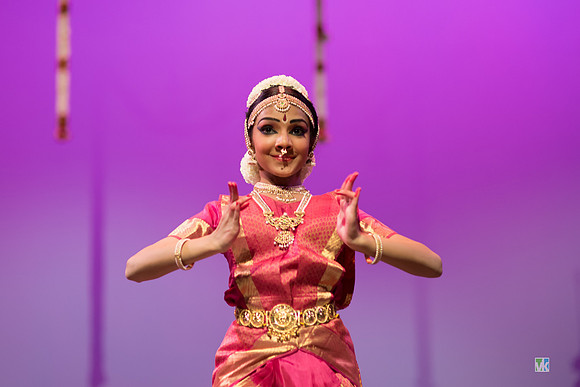 Dharshana_6004404