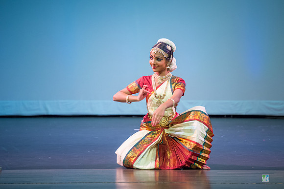 Dharshana_6004611