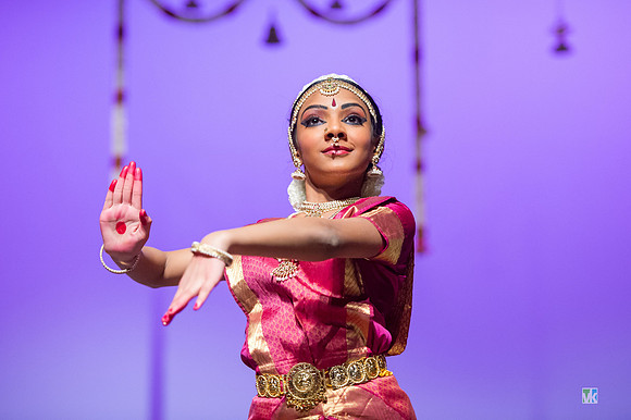 Dharshana_D3S3726