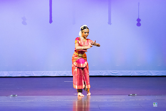 Dharshana_1116412
