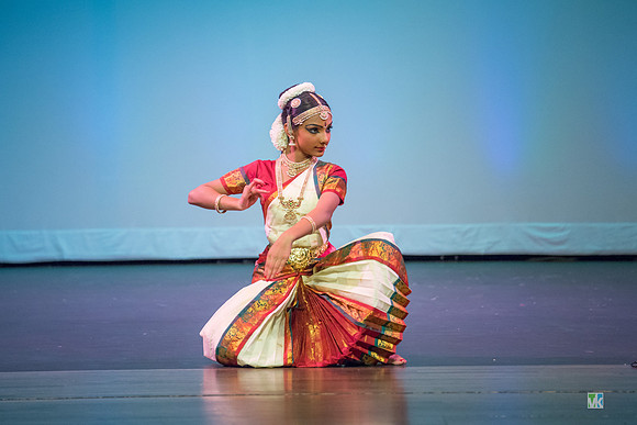 Dharshana_6004602