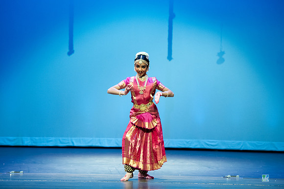 Dharshana_D3S3553