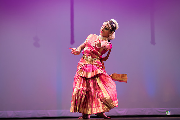 Dharshana_6004395