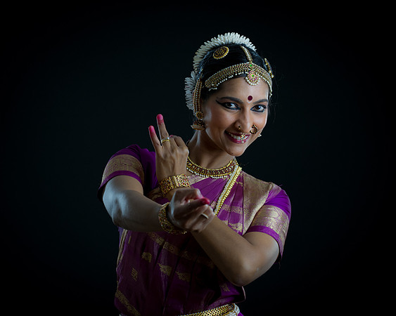 Gayathri-077